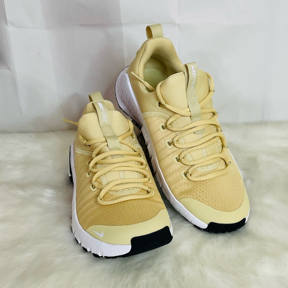 New Nike Free Metcon 6  Men’s size 11 gold